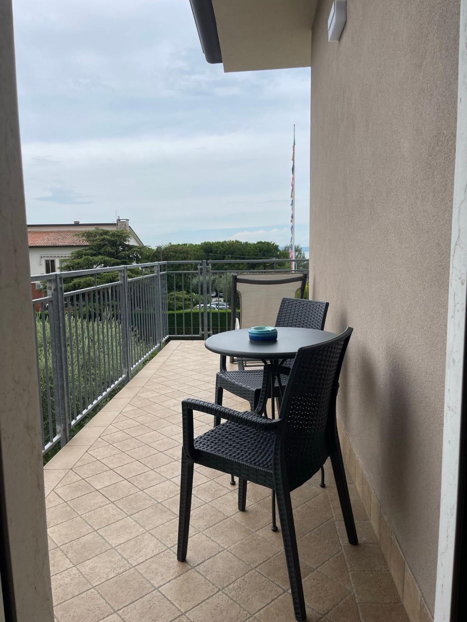 Albergo Aquila Lazise Exterior foto